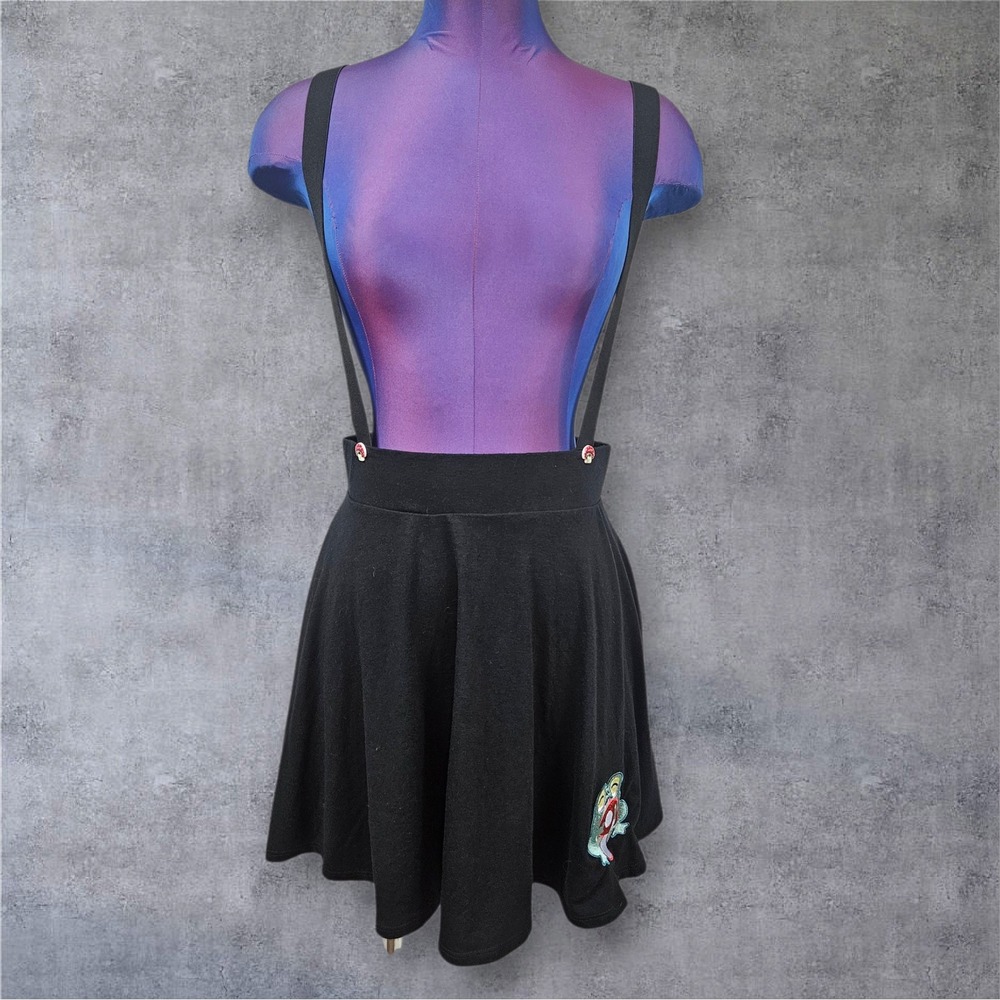Hot Topic Suspender Skirt Frog Mushroom Embroidered Black‎ Size Medium W46